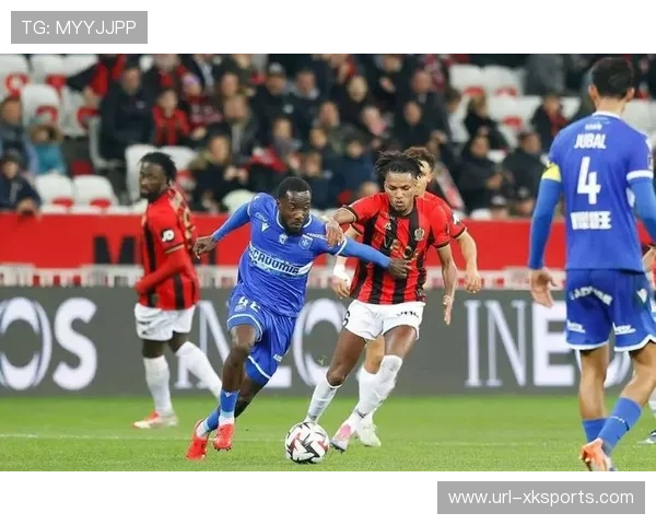 里昂12次零封超越巴黎,成为本赛季法甲零封次数最多球队